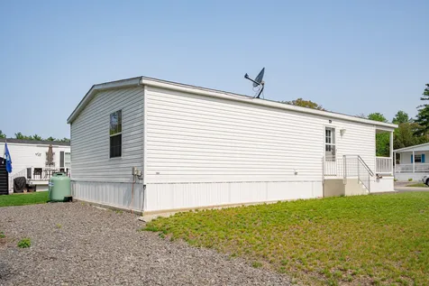 11 Atlas Place Derry NH 03038