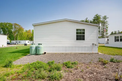 11 Atlas Place Derry NH 03038