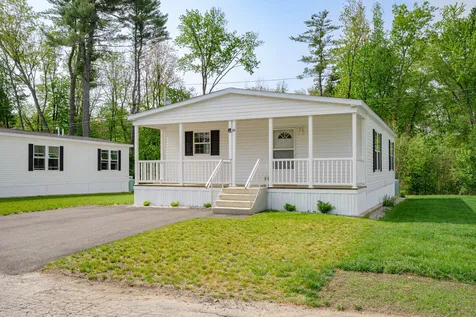 11 Atlas Place Derry NH 03038