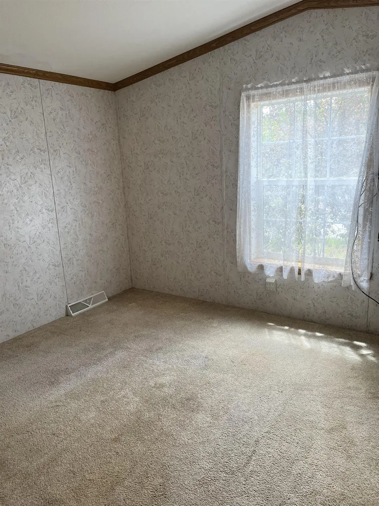 12 Glen Way Newport NH 03773