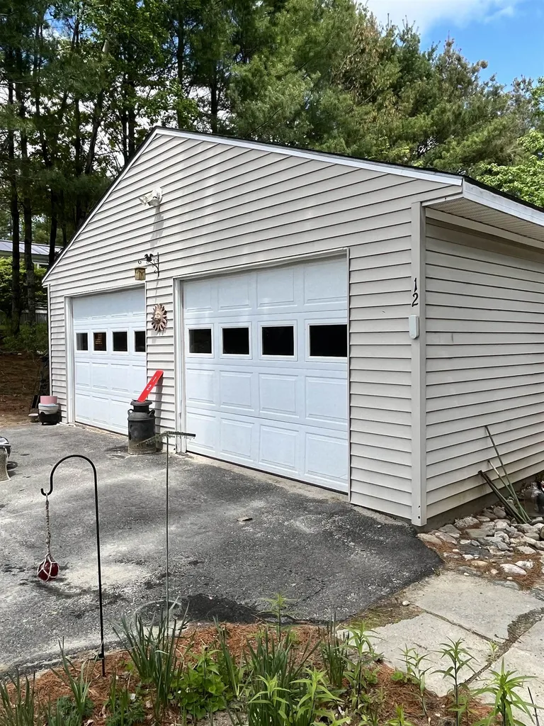 12 Glen Way Newport NH 03773