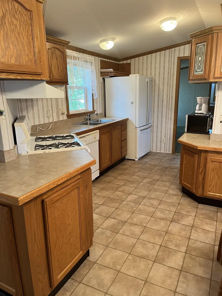 12 Glen Way Newport NH 03773