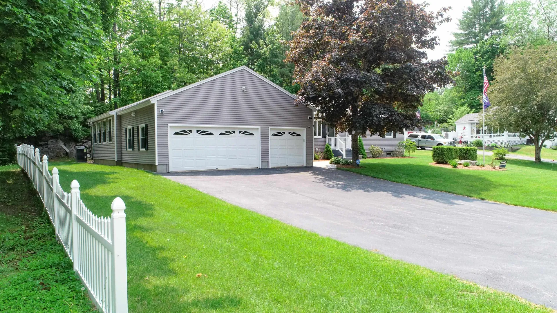 14 Frenette Drive Hudson NH 03051