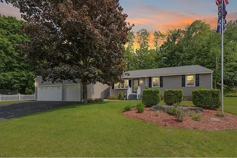 14 Frenette Drive Hudson NH 03051