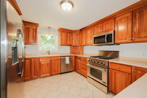 14 Frenette Drive Hudson NH 03051