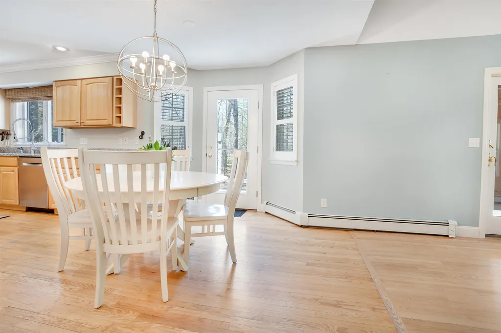 21 Westridge Drive Hampton NH 03842