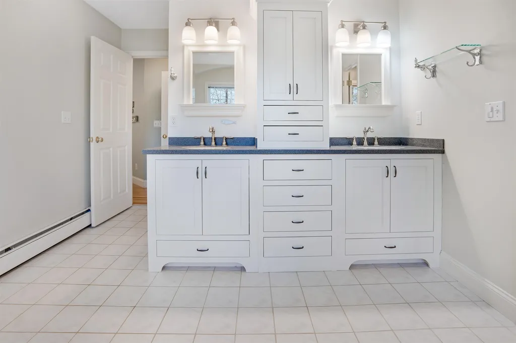 21 Westridge Drive Hampton NH 03842
