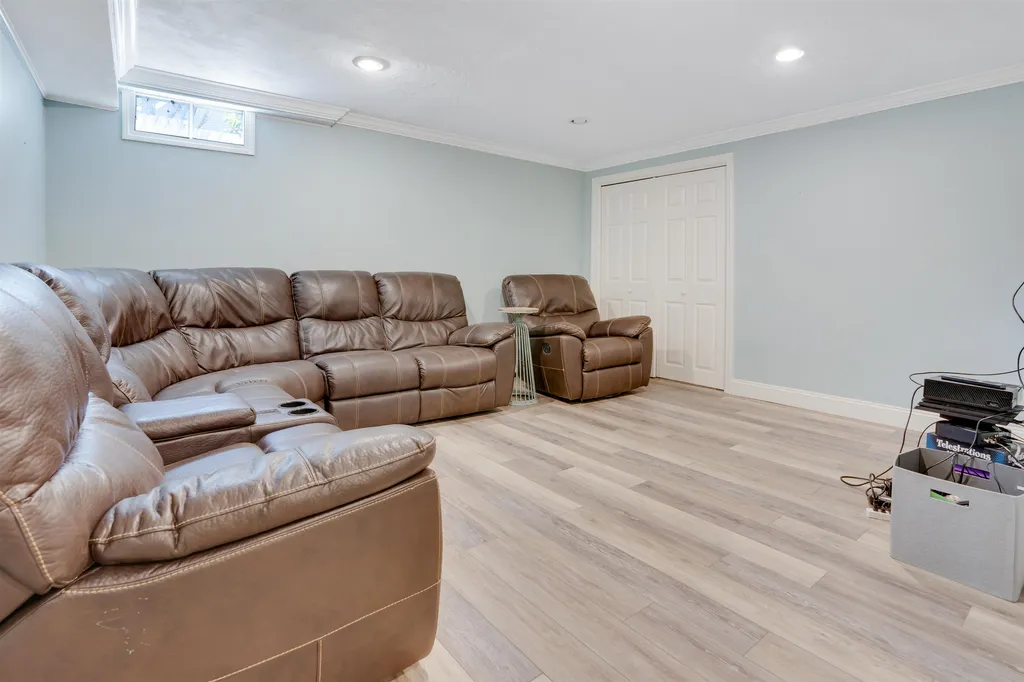 21 Westridge Drive Hampton NH 03842