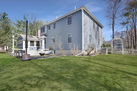 21 Westridge Drive Hampton NH 03842