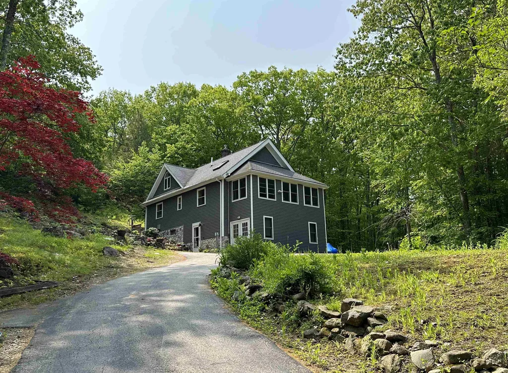 63 Stagecoach Road Barrington NH 03825