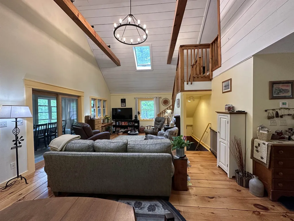 63 Stagecoach Road Barrington NH 03825