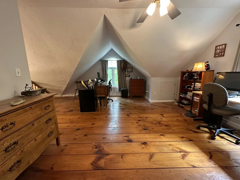 63 Stagecoach Road Barrington NH 03825