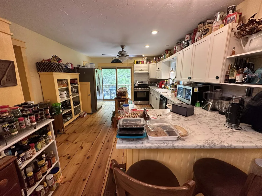 63 Stagecoach Road Barrington NH 03825