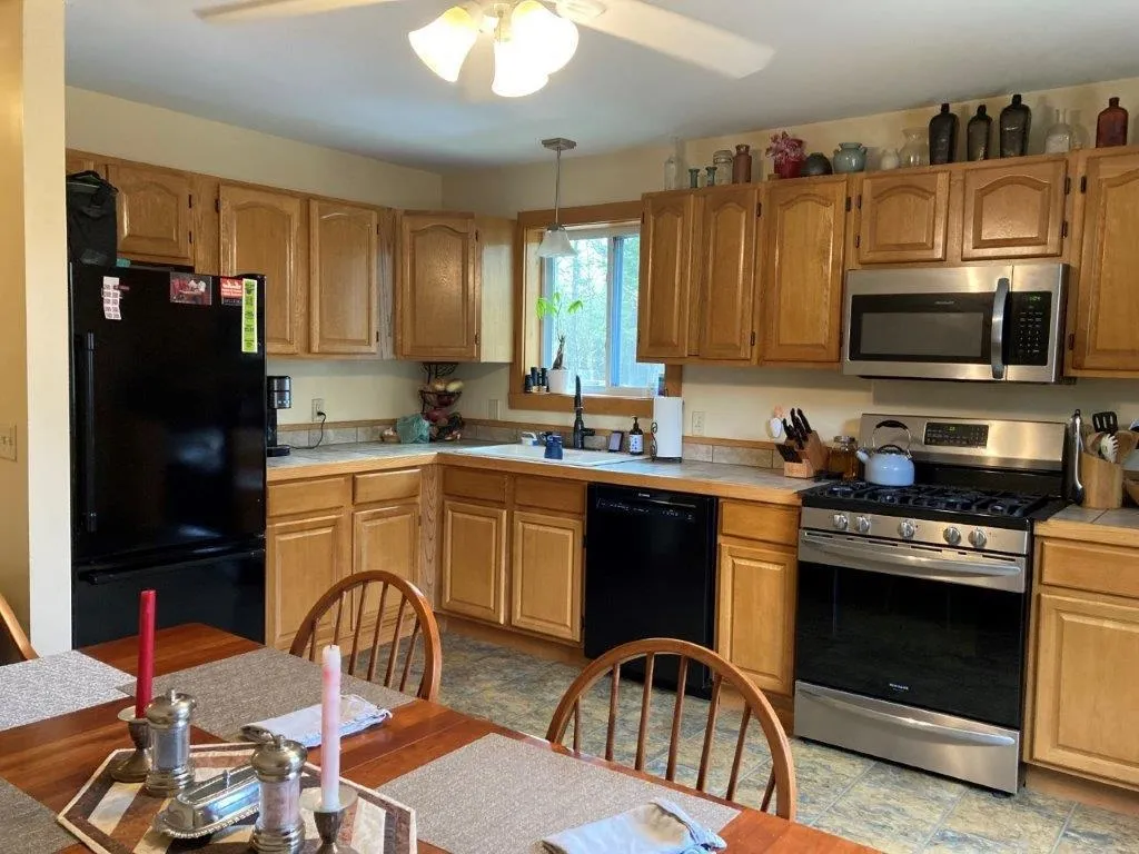 45 Eringlen Way Canaan NH 03741