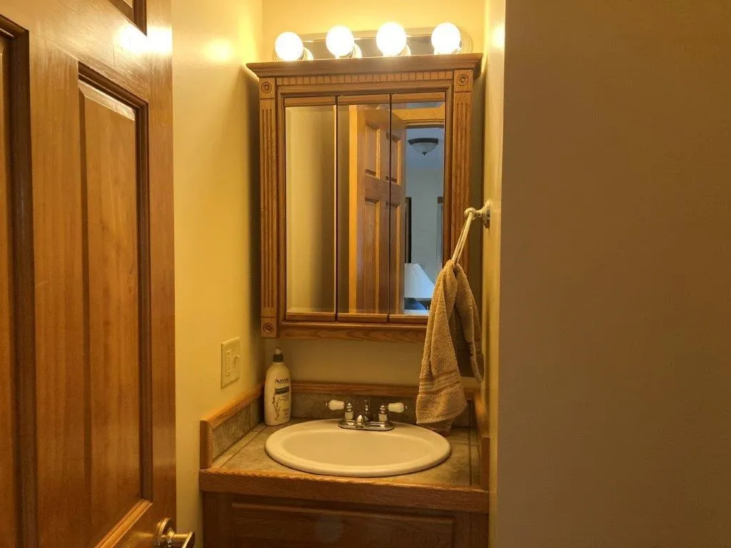 45 Eringlen Way Canaan NH 03741