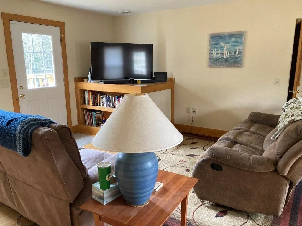45 Eringlen Way Canaan NH 03741
