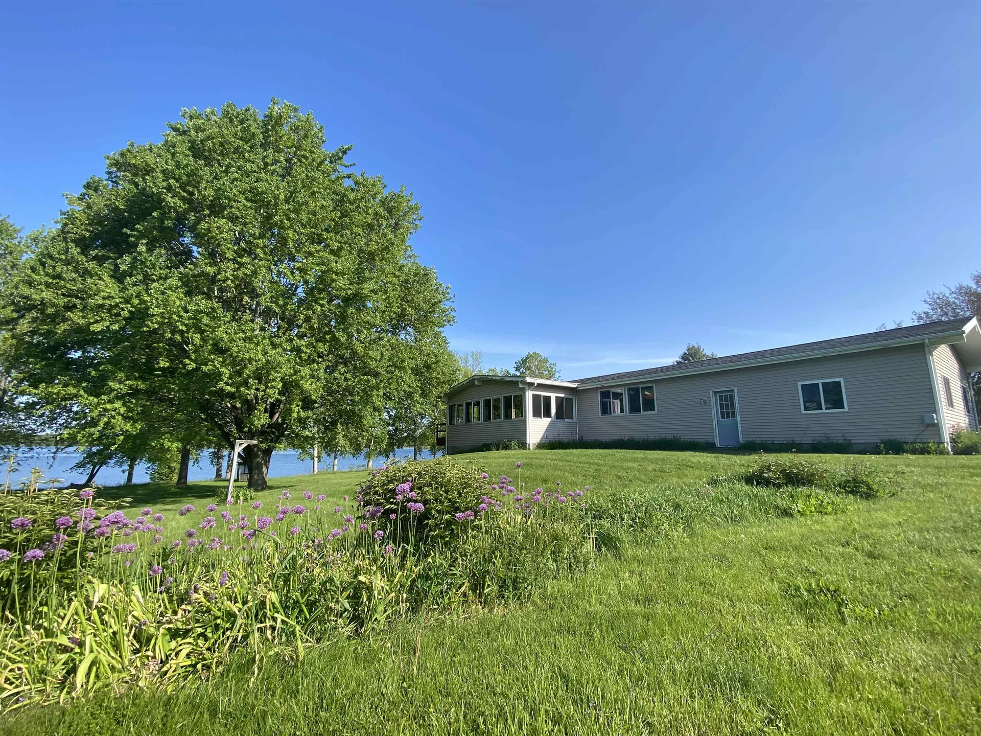 17 Drawbridge Lane Grand Isle VT 05458