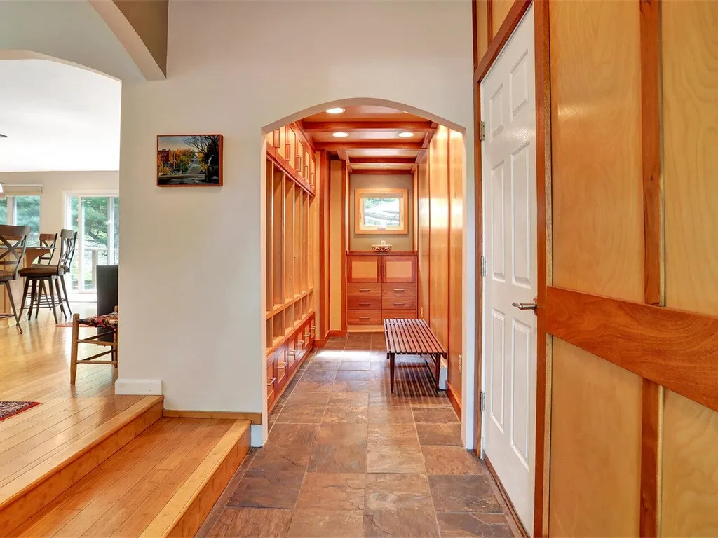 21 General Greene Road Shelburne VT 05482