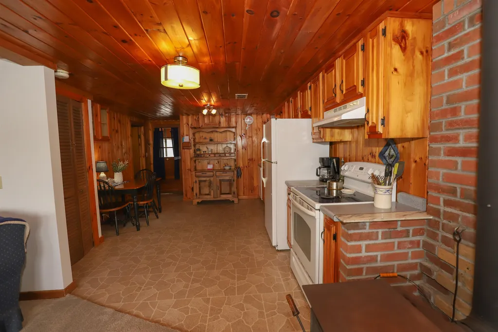 39 Sandy Beach Road Springfield NH 03284