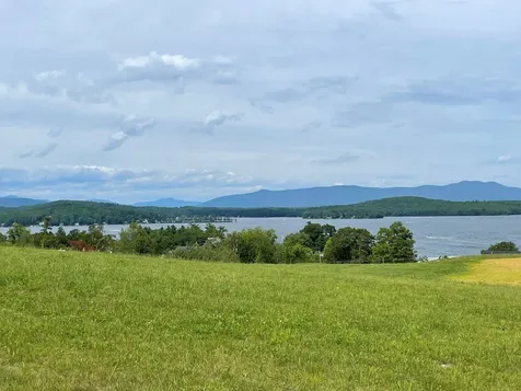 70 Broadview Drive Laconia NH 03246