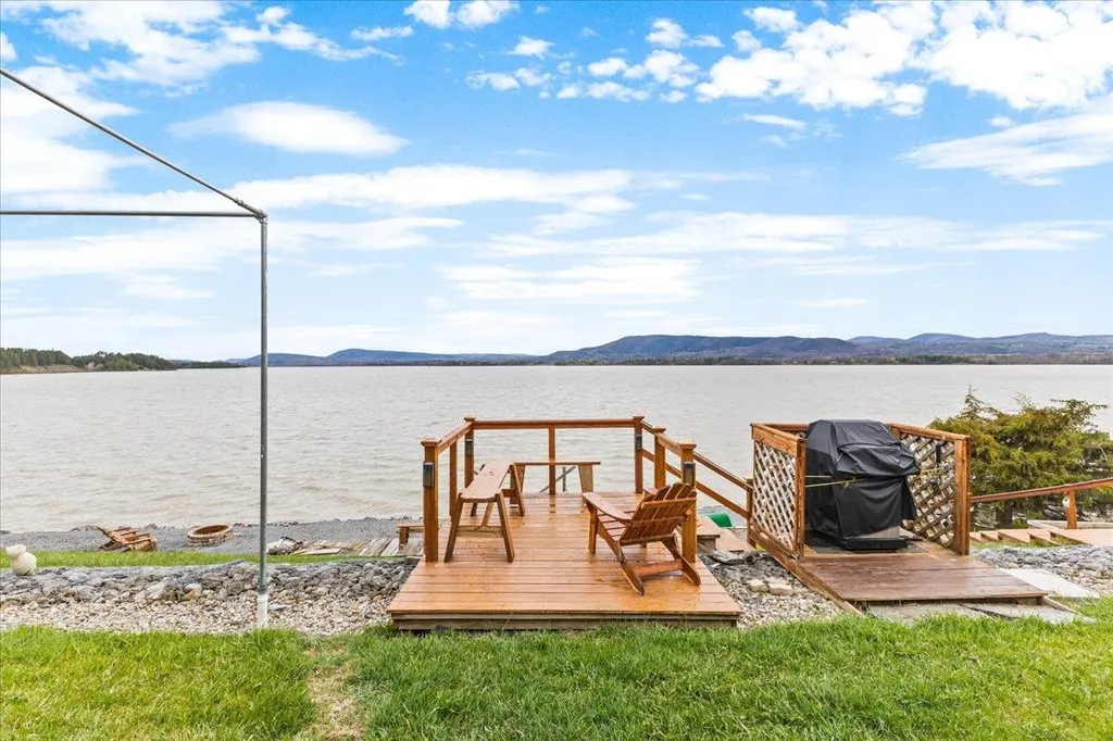 239 Goose Bay Drive Bridport VT 05734