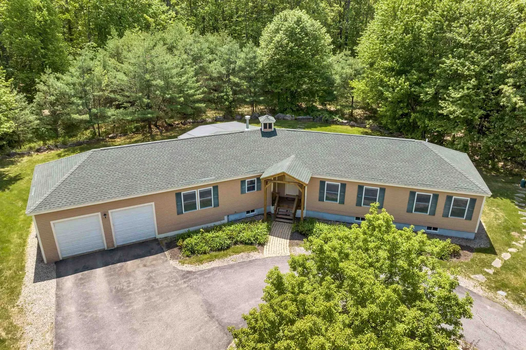 368 Winaukee Road Moultonborough NH 03254