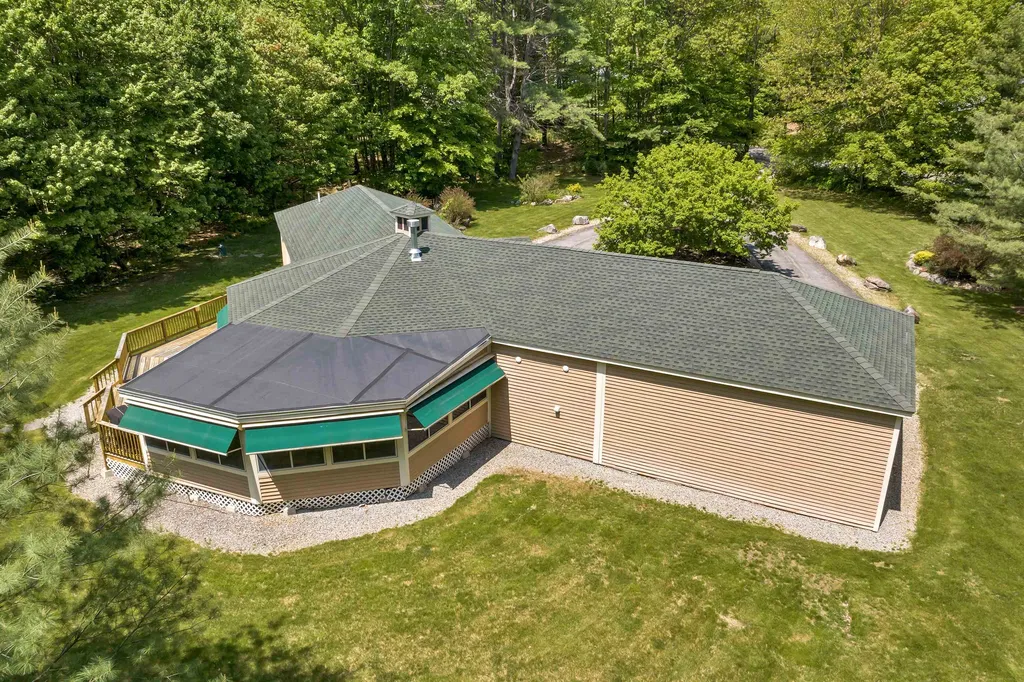 368 Winaukee Road Moultonborough NH 03254
