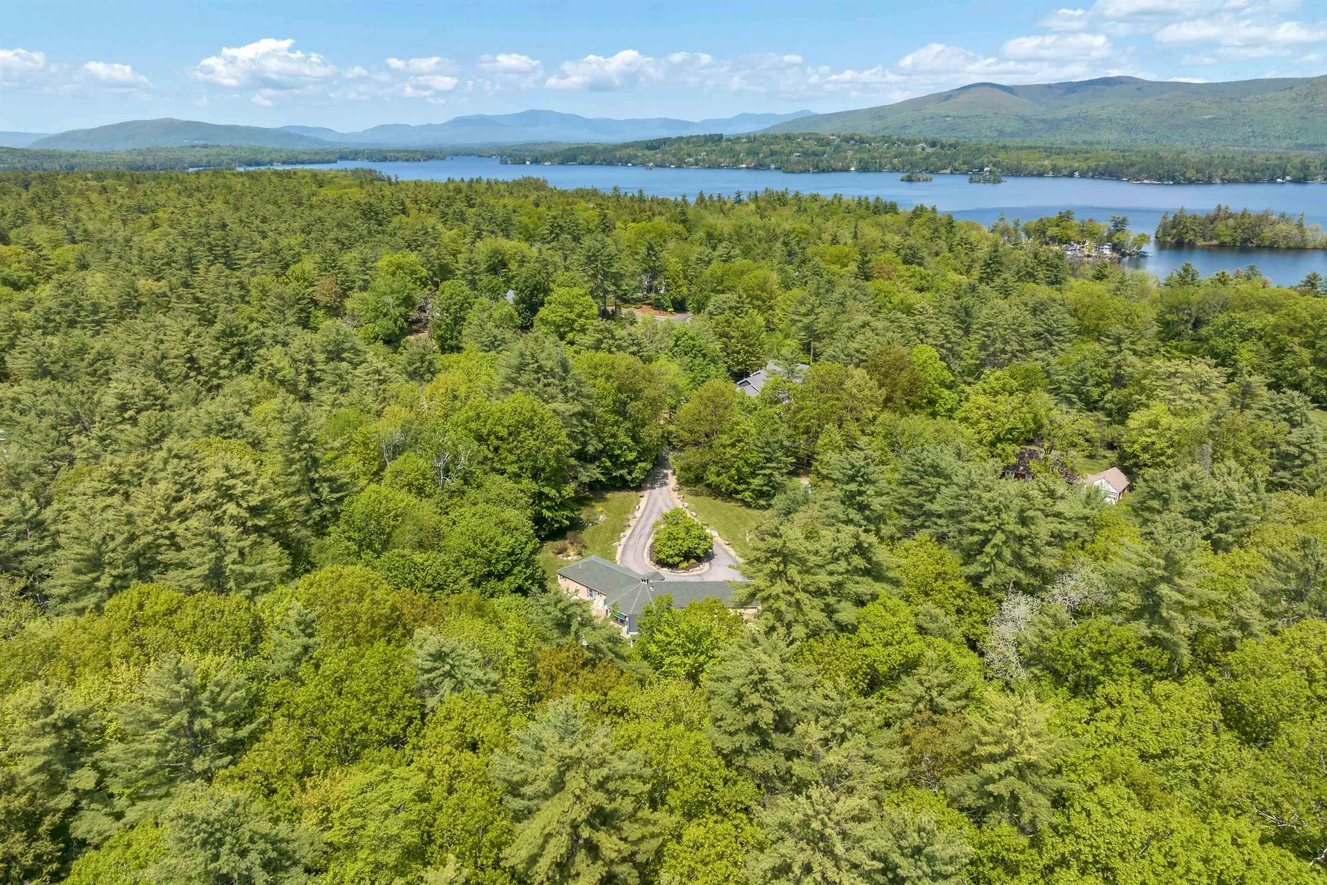 368 Winaukee Road Moultonborough NH 03254
