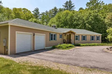 368 Winaukee Road Moultonborough NH 03254