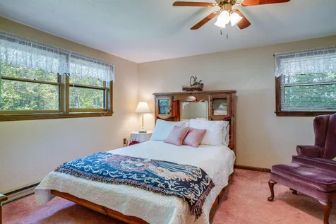 10 Joanne Drive Hooksett NH 03106
