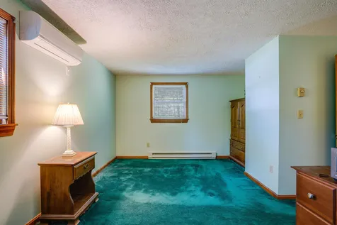 10 Joanne Drive Hooksett NH 03106