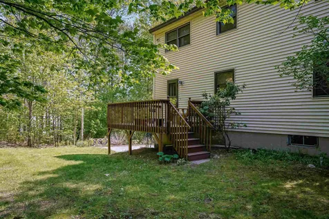 10 Joanne Drive Hooksett NH 03106