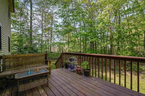 10 Joanne Drive Hooksett NH 03106