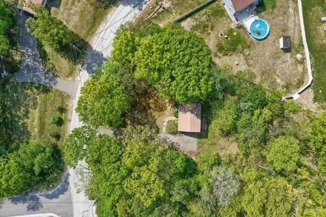 10 Joanne Drive Hooksett NH 03106
