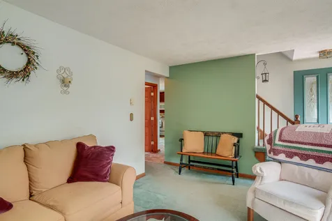 10 Joanne Drive Hooksett NH 03106