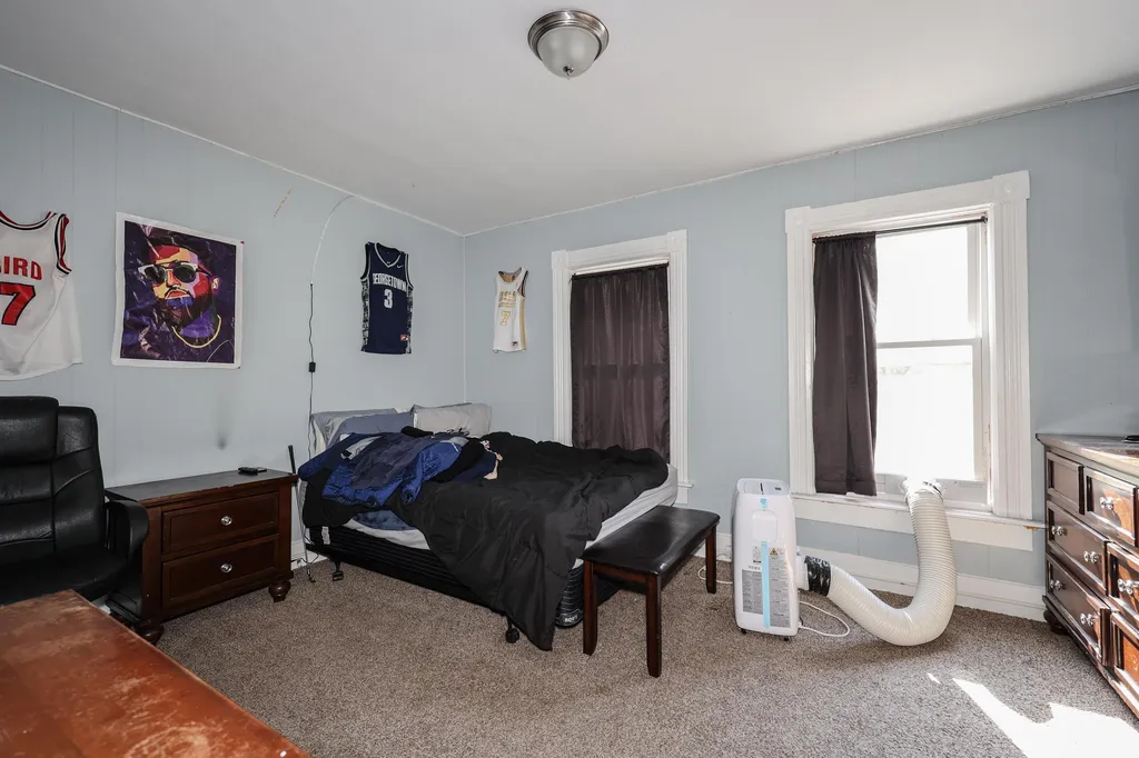 179 Pine Street Manchester NH 03103