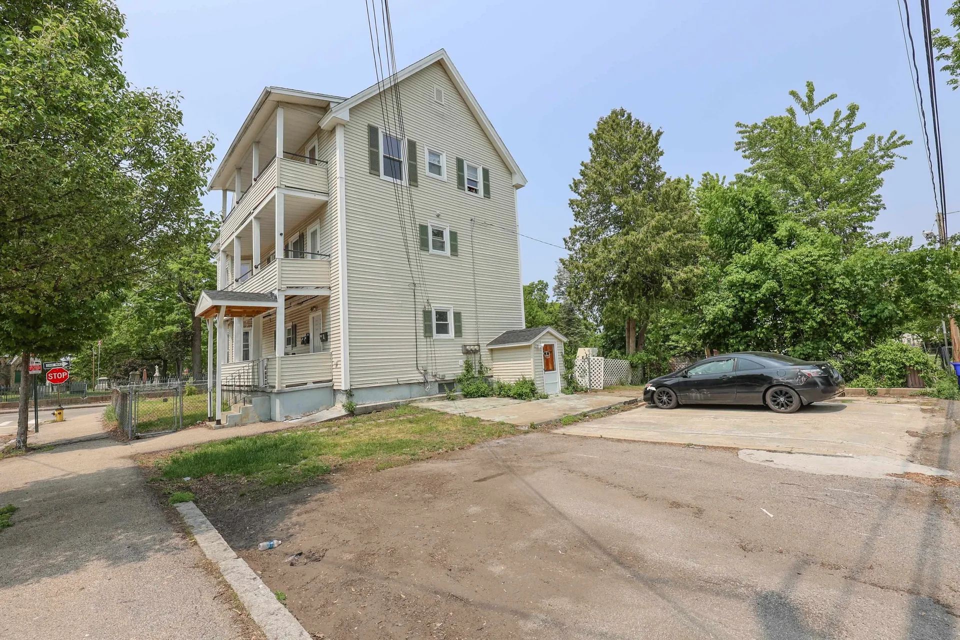 179 Pine Street Manchester NH 03103