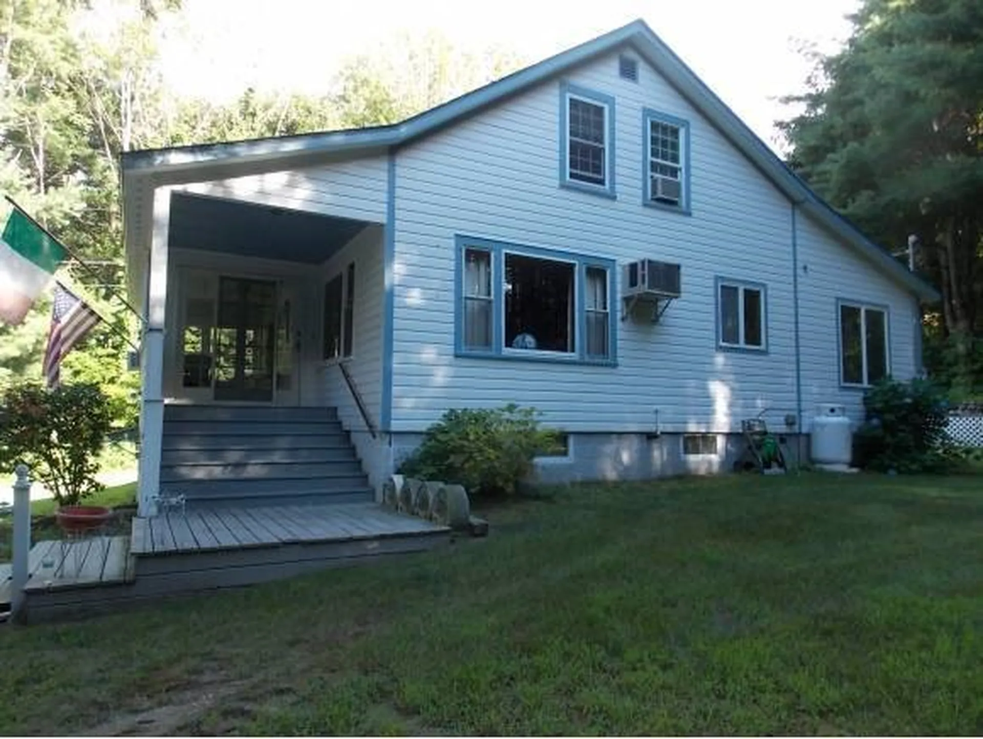 85 Railroad Avenue Alton NH 03810