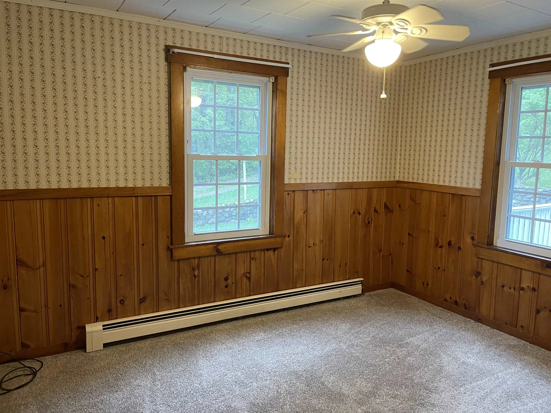 85 Railroad Avenue Alton NH 03810