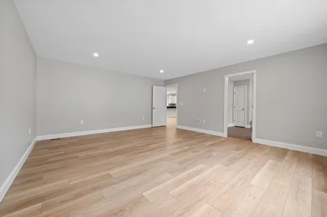 15 Wren Lane Laconia NH 03246