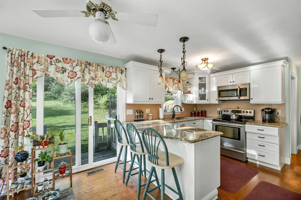 30a Ledgewood Drive Goffstown NH 03045