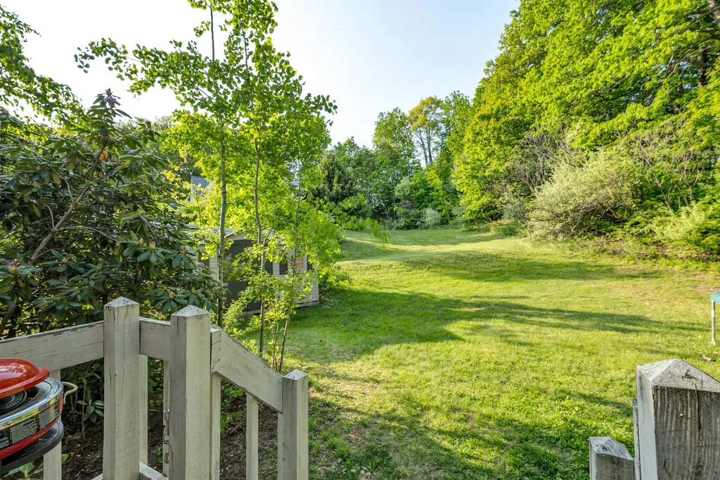 30a Ledgewood Drive Goffstown NH 03045