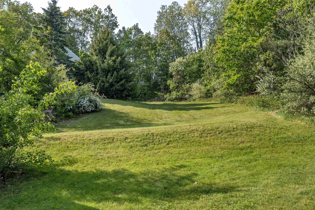 30a Ledgewood Drive Goffstown NH 03045