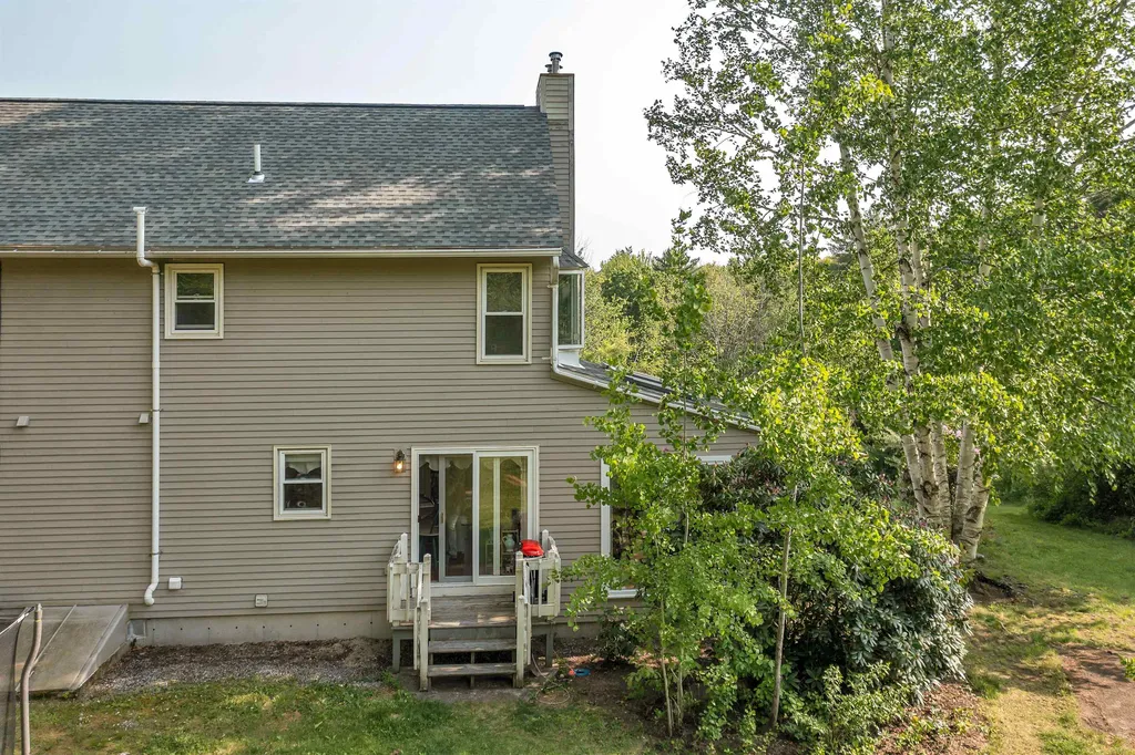 30a Ledgewood Drive Goffstown NH 03045