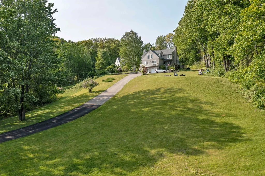 30a Ledgewood Drive Goffstown NH 03045