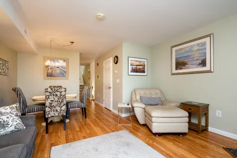 11 Sullivan Way Laconia NH 03246