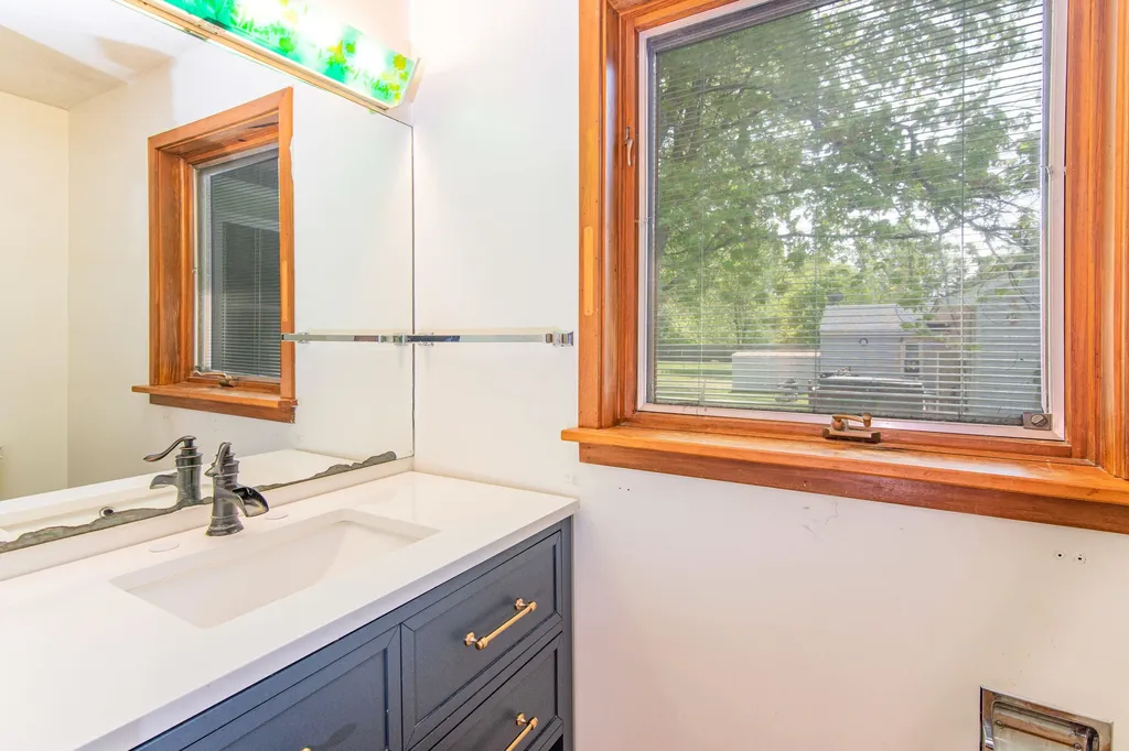 20 Peterson Terrace South Burlington VT 05403