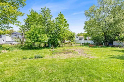 20 Peterson Terrace South Burlington VT 05403