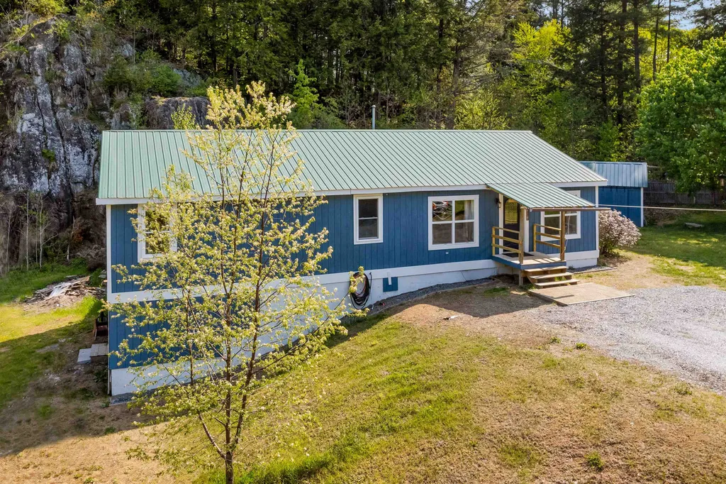 5402 Route 113 Thetford VT 05075