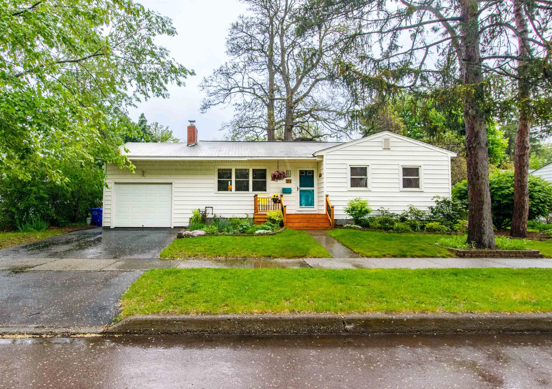 213 Pleasant Avenue Burlington VT 05408